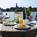 Rosendomizil Hotel 2*