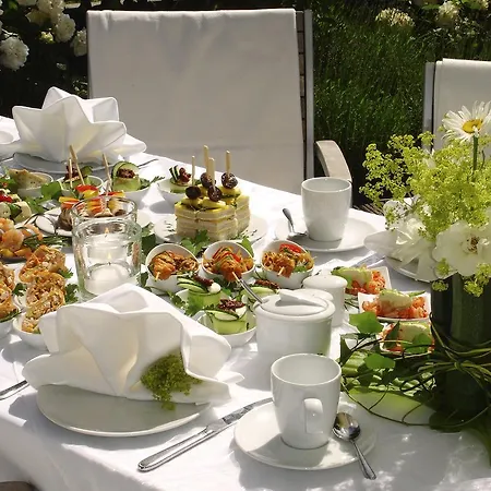 Rosendomizil Hotell
